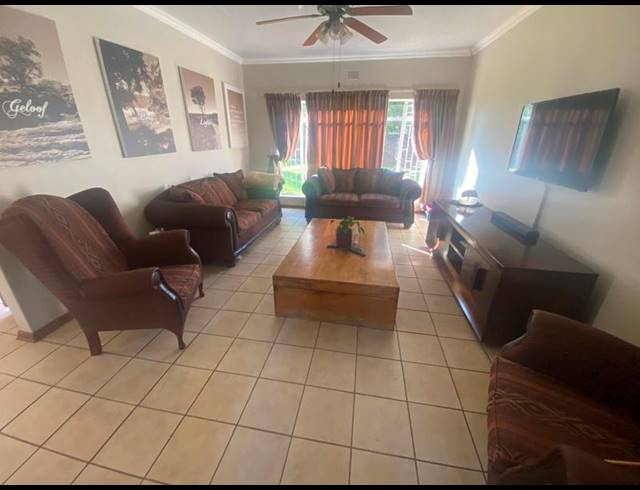 4 BEDROOM HOUSE FOR SALE IN KANONKOP